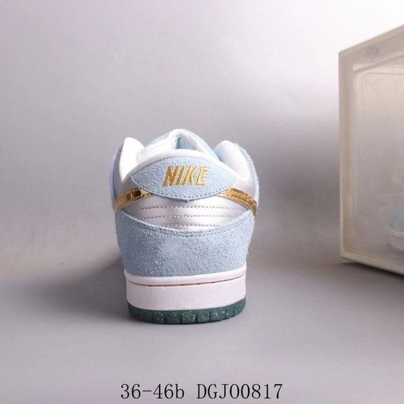BP Toddler Sean Cliver x Nike SB Dunk Low Pro QS Holiday Special White Blue Gold main image 4